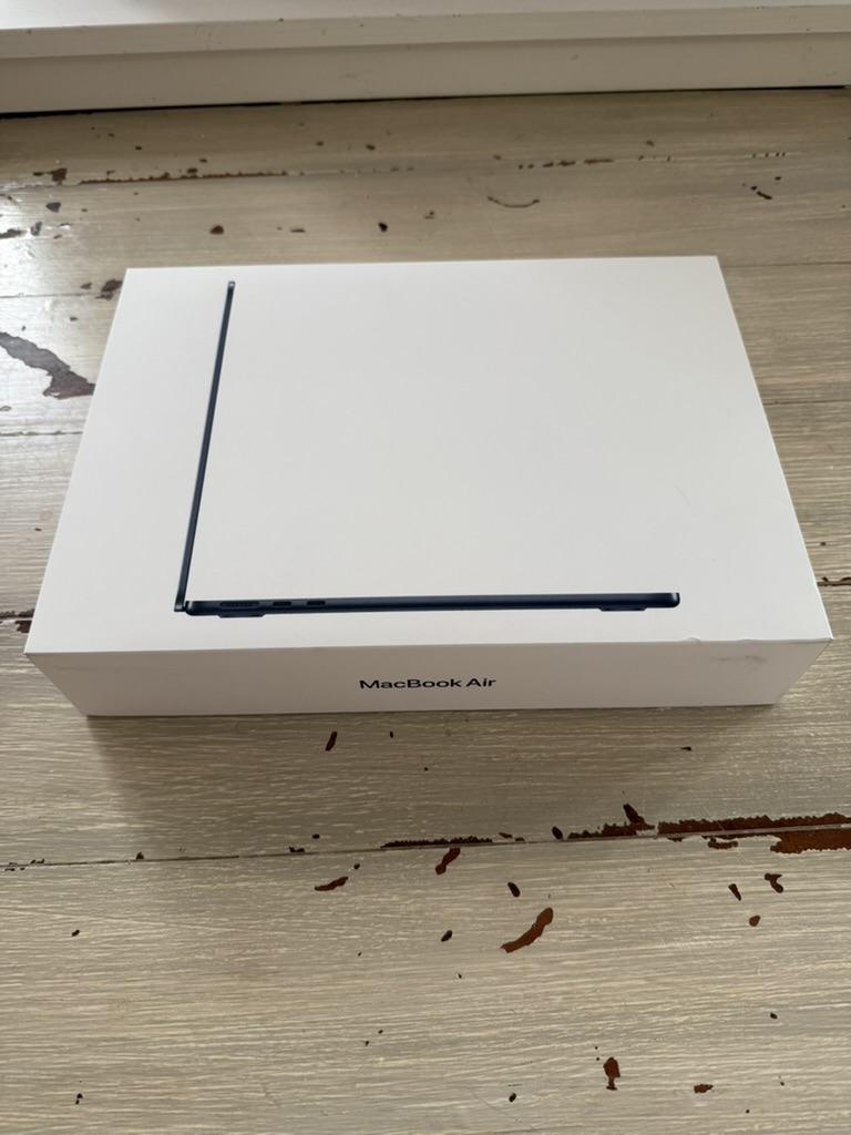 macbook-box-banner